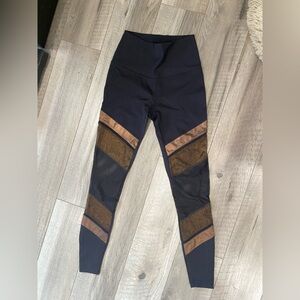 Beyond Yoga Leggings Like New